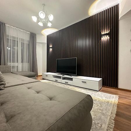 Apartment On Makataeva 73 阿拉木图 外观 照片